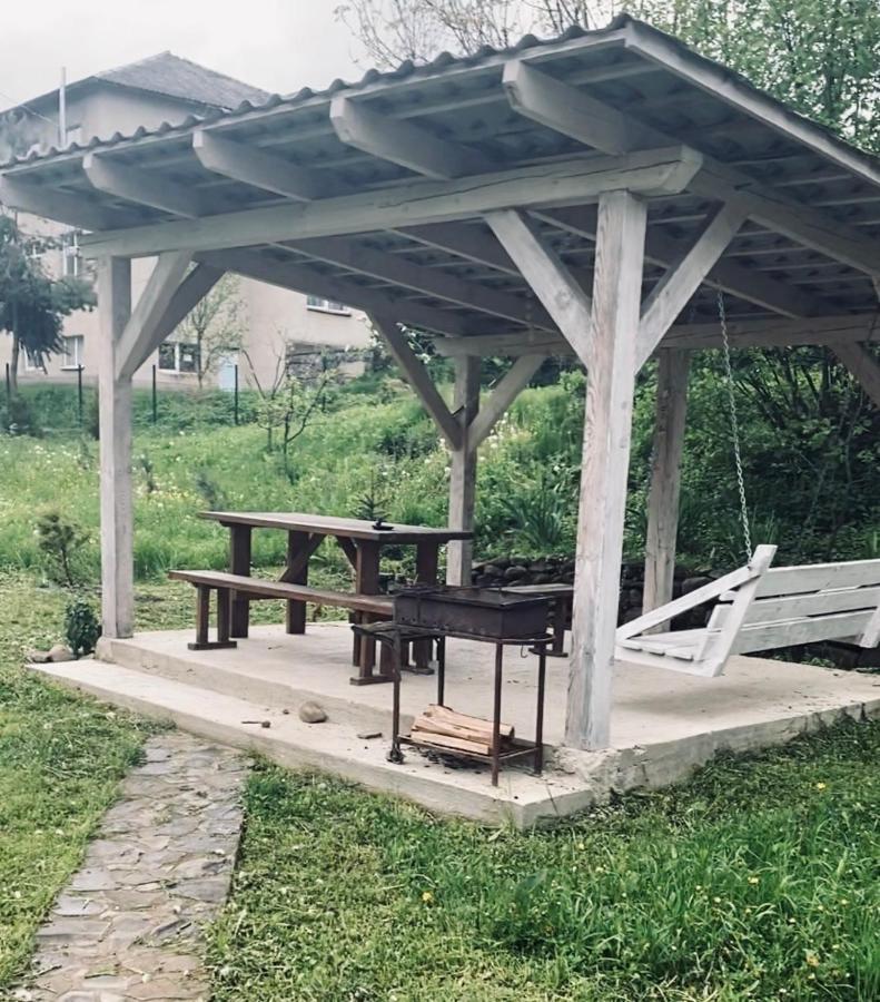Novoselitsa  Holiday Home Usadba Novoselitsa מראה חיצוני תמונה