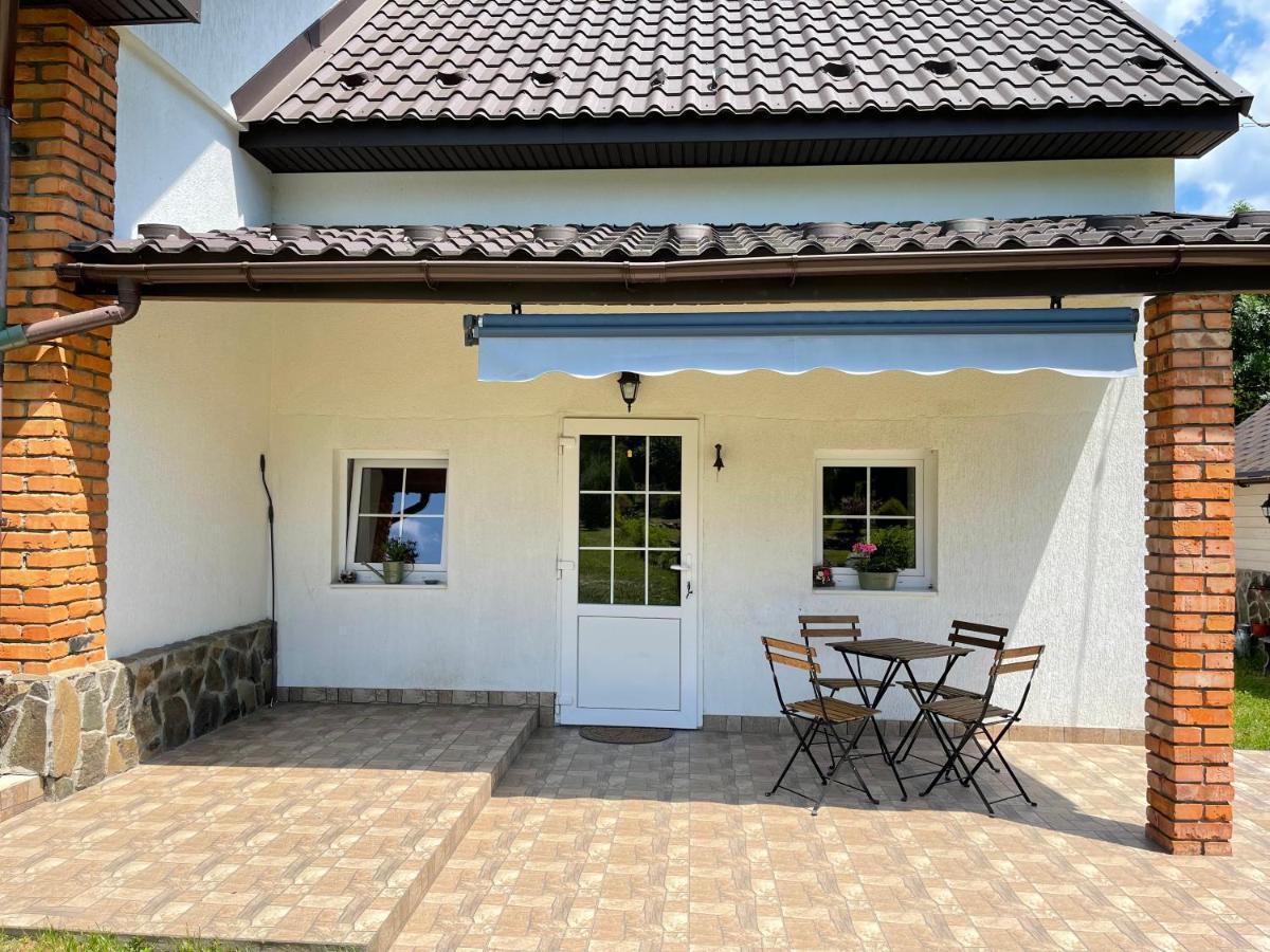 Novoselitsa  Holiday Home Usadba Novoselitsa מראה חיצוני תמונה